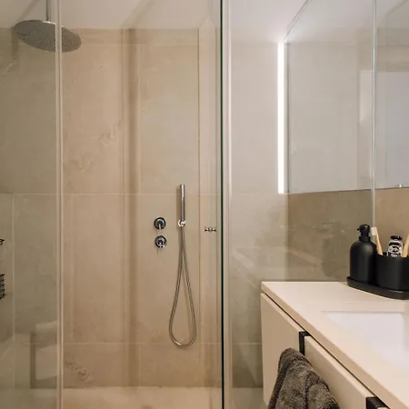 Copan - 2 Bedrooms And Balcony In Arroios * Lisboa