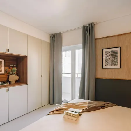 Copan - 2 Bedrooms And Balcony In Arroios