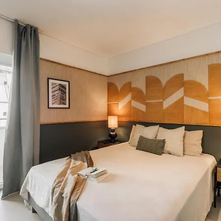 Apartamento Copan - 2 Bedrooms And Balcony In Arroios